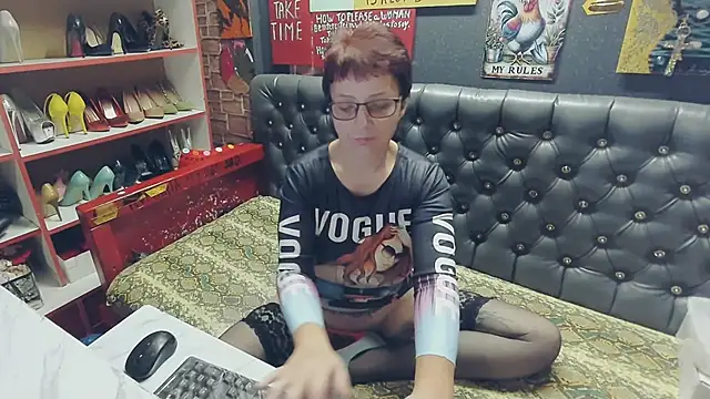 Lily4yourfun online show from 11.14.25