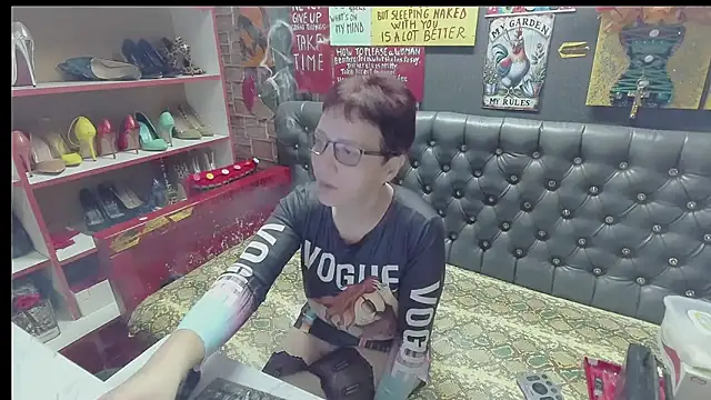 Lily4yourfun online show from 12.20.25