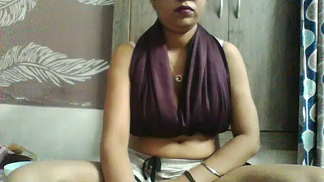 Snapshot of shalini_fire chatting on 05.05.26 shalini fire online show from 05.05.26