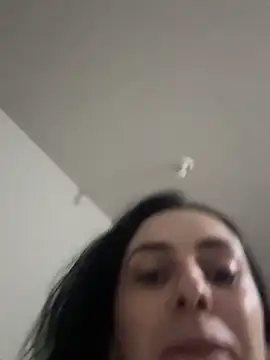 Snapshot of Morguisssz chatting on 04.29.26 Morguisssz online show from 04.29.26