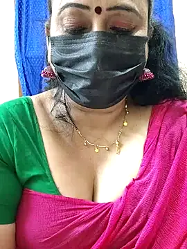 Snapshot of rekha_naier chatting on 12.13.25 rekha naier online show from 12.13.25