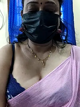 Snapshot of rekha_naier chatting on 01.07.26 rekha naier online show from 01.07.26