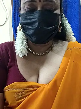 Snapshot of rekha_naier chatting on 01.11.26 rekha naier online show from 01.11.26