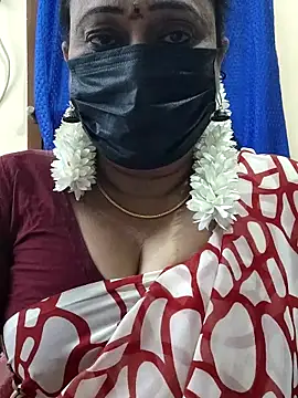 Snapshot of rekha_naier chatting on 02.03.26 rekha naier online show from 02.03.26