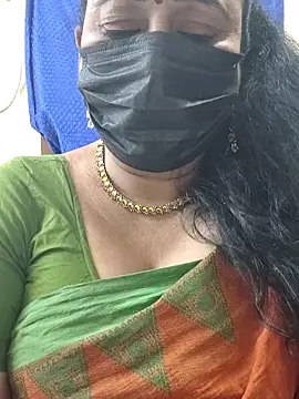 Snapshot of rekha_naier chatting on 03.11.26 rekha naier online show from 03.11.26