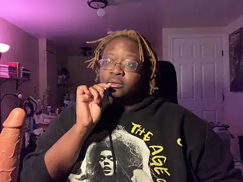 BigKittyRaven online show from 02.03.25