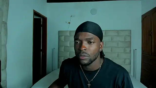 Snapshot of Dylan_Taylor chatting on 02.12.26 Dylan Taylor online show from 02.12.26