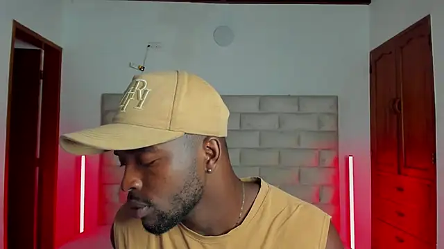 Snapshot of Dylan_Taylor chatting on 02.13.26 Dylan Taylor online show from 02.13.26