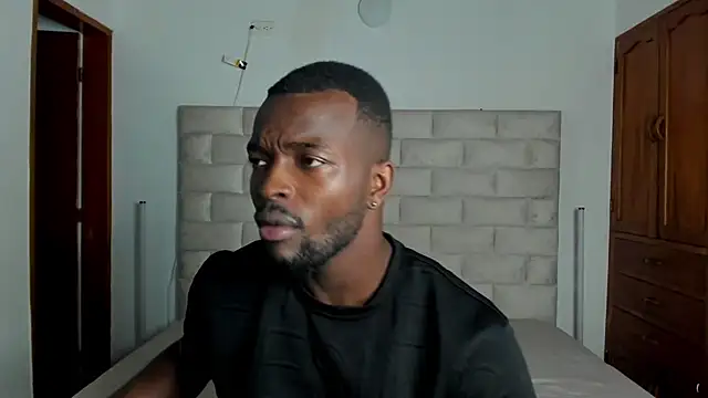 Snapshot of Dylan_Taylor chatting on 02.25.26 Dylan Taylor online show from 02.25.26