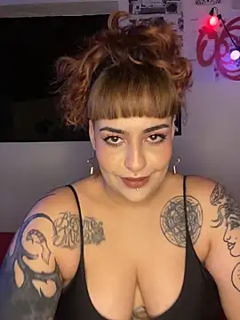 Snapshot of name_less_lulu chatting on 02.18.26 name less lulu online show from 02.18.26