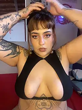 Snapshot of name_less_lulu chatting on 02.19.26 name less lulu online show from 02.19.26