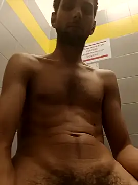 Snapshot of dariodario chatting on 01.15.25 dariodario online show from 01.15.25