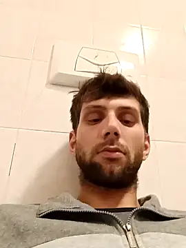 Snapshot of dariodario chatting on 01.17.25 dariodario online show from 01.17.25