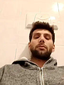 Snapshot of dariodario chatting on 01.18.25 dariodario online show from 01.18.25