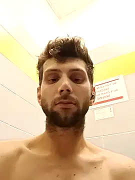 Snapshot of dariodario chatting on 01.20.25 dariodario online show from 01.20.25