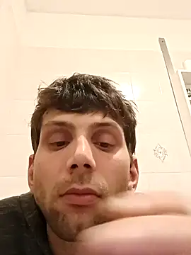 Snapshot of dariodario chatting on 01.26.25 dariodario online show from 01.26.25