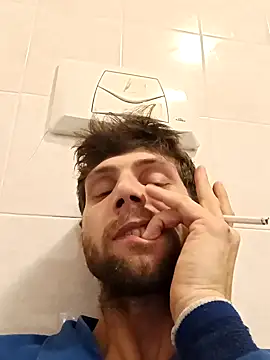 Snapshot of dariodario chatting on 02.11.25 dariodario online show from 02.11.25