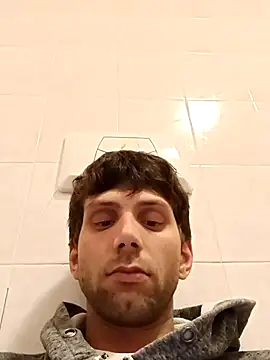 Snapshot of dariodario chatting on 02.15.25 dariodario online show from 02.15.25