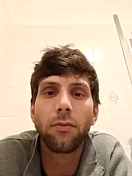 Snapshot of dariodario chatting on 02.19.25 dariodario online show from 02.19.25