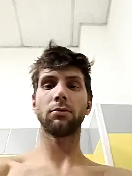 Snapshot of dariodario chatting on 02.20.25 dariodario online show from 02.20.25