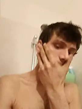 Snapshot of dariodario chatting on 02.28.25 dariodario online show from 02.28.25