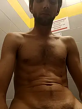 Snapshot of dariodario chatting on 03.06.25 dariodario online show from 03.06.25