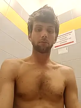 Snapshot of dariodario chatting on 03.07.25 dariodario online show from 03.07.25