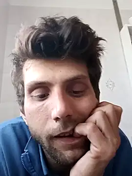 Snapshot of dariodario chatting on 03.10.25 dariodario online show from 03.10.25