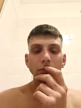 Snapshot of dariodario chatting on 03.13.25 dariodario online show from 03.13.25