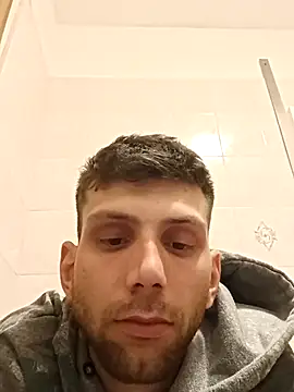 Snapshot of dariodario chatting on 03.22.25 dariodario online show from 03.22.25