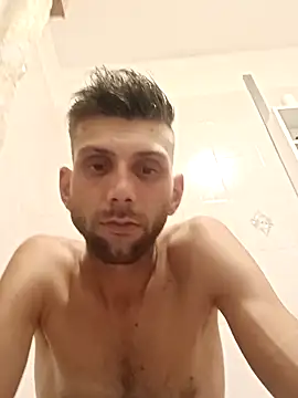 Snapshot of dariodario chatting on 09.11.25 dariodario online show from 09.11.25