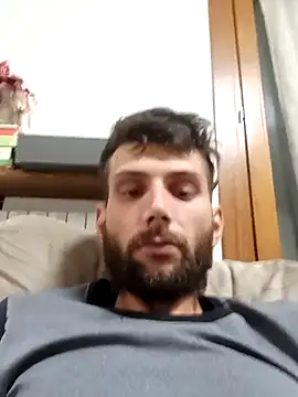 Snapshot of dariodario chatting on 10.13.25 dariodario online show from 10.13.25