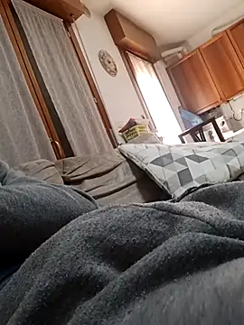 Snapshot of dariodario chatting on 10.17.25 dariodario online show from 10.17.25