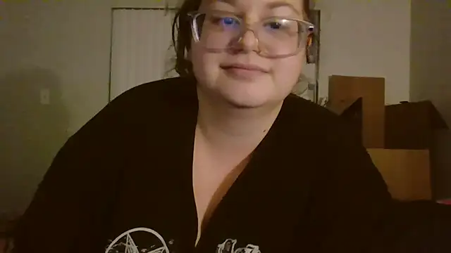 Snapshot of HoneyBear19 chatting on 12.08.24 HoneyBear19 online show from 12.08.24