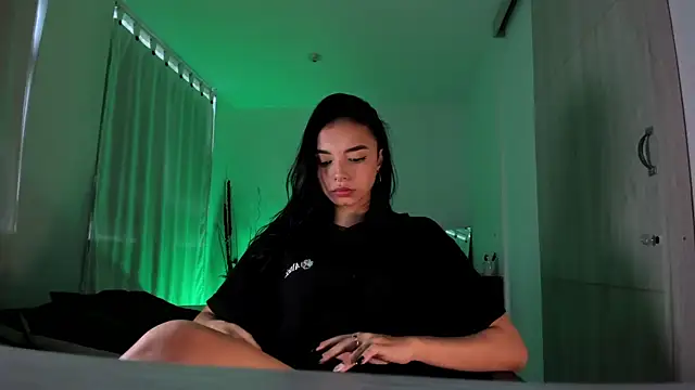 AnabelWolf online show from 01.31.25