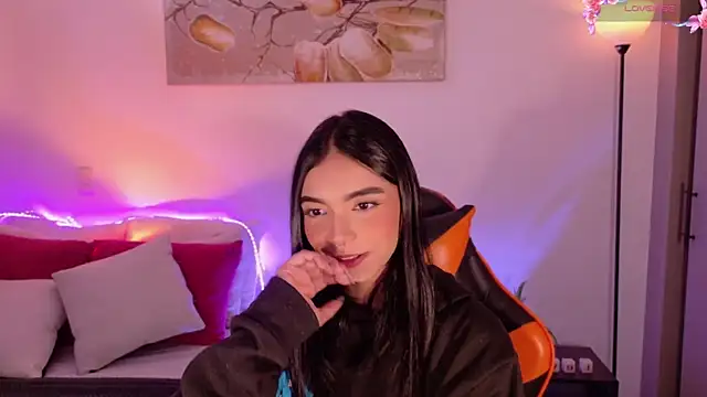 AnabelWolf online show from 03.06.26