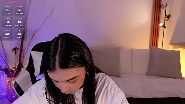 AnabelWolf online show from 04.23.26