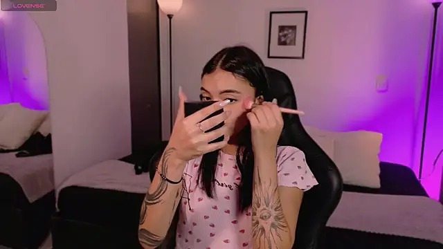 AnabelWolf online show from 07.25.26