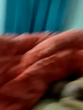 Snapshot of shale26 chatting on 12.11.24 shale26 online show from 12.11.24