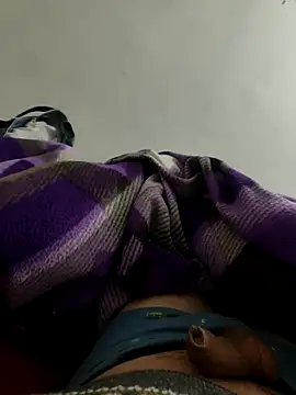 Snapshot of shale26 chatting on 12.17.24 shale26 online show from 12.17.24