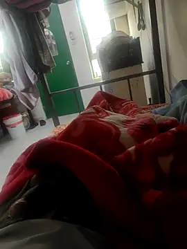 Snapshot of shale26 chatting on 01.10.25 shale26 online show from 01.10.25