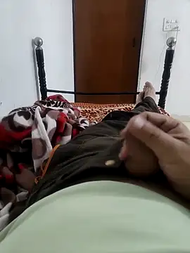 Snapshot of shale26 chatting on 02.28.25 shale26 online show from 02.28.25