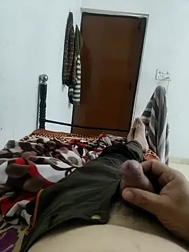 Snapshot of shale26 chatting on 03.10.25 shale26 online show from 03.10.25