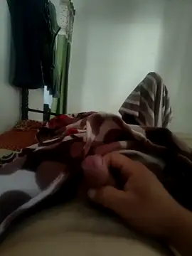 Snapshot of shale26 chatting on 03.18.25 shale26 online show from 03.18.25