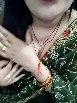 Snapshot of Mayuri77 chatting on 02.04.26 Mayuri77 online show from 02.04.26