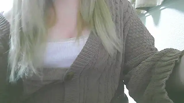 Snapshot of Remi_official chatting on 03.16.26 Remi official online show from 03.16.26