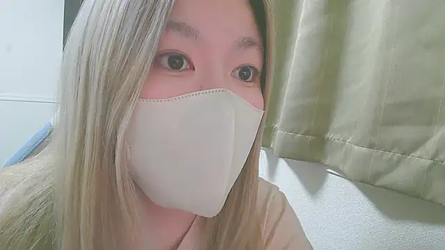 Snapshot of Remi_official chatting on 03.20.26 Remi official online show from 03.20.26