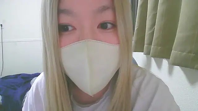 Snapshot of Remi_official chatting on 03.21.26 Remi official online show from 03.21.26