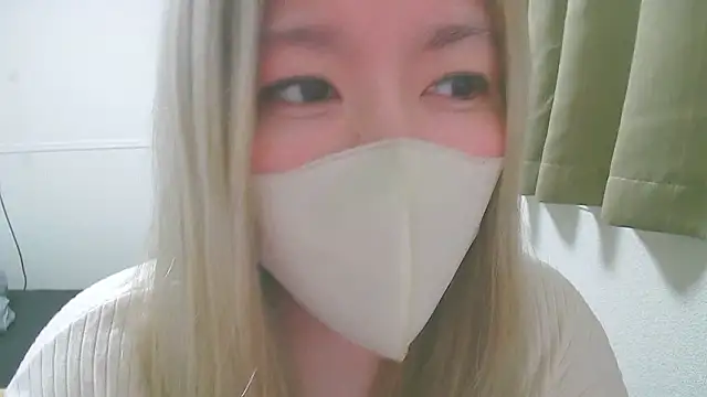 Snapshot of Remi_official chatting on 03.31.26 Remi official online show from 03.31.26