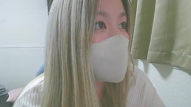 Snapshot of Remi_official chatting on 04.02.26 Remi official online show from 04.02.26